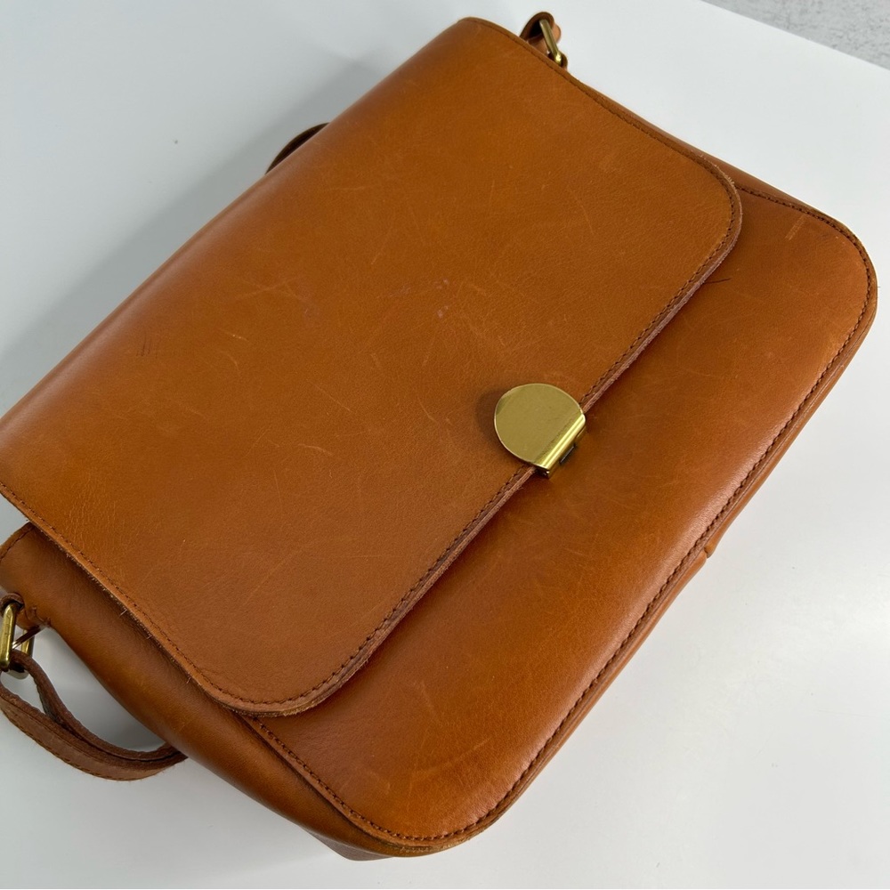 Madewell The Abroad Shoulder Bag L4913 Purse Brown Sleek Clasp Leather